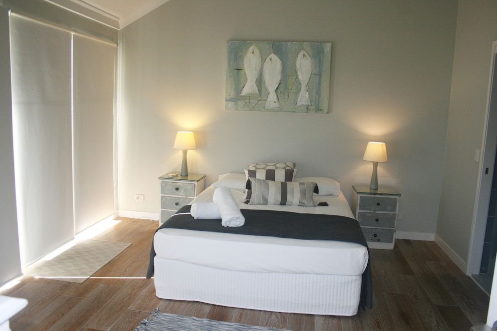 Three Bedroom Apartment photo 1