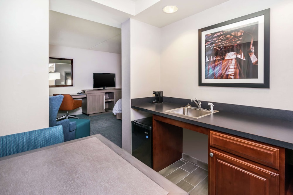Room, Accessible photo 1