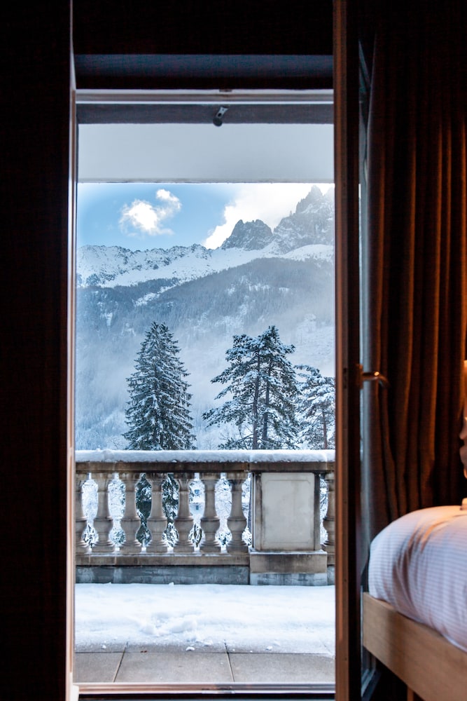Premium Suite - Photo 4