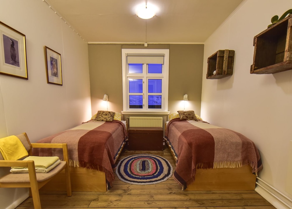 Standard Double or Twin Room, Shared Bathroom (Main Hotel Building) photo 1