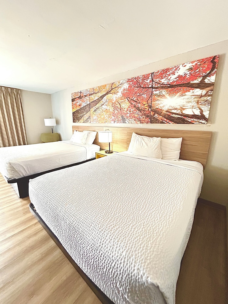 Room, 2 Queen Beds, Non Smoking (First Floor) - Photo 5