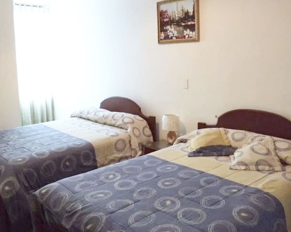 Twin Room, 2 Twin Beds, Non Smoking photo 2