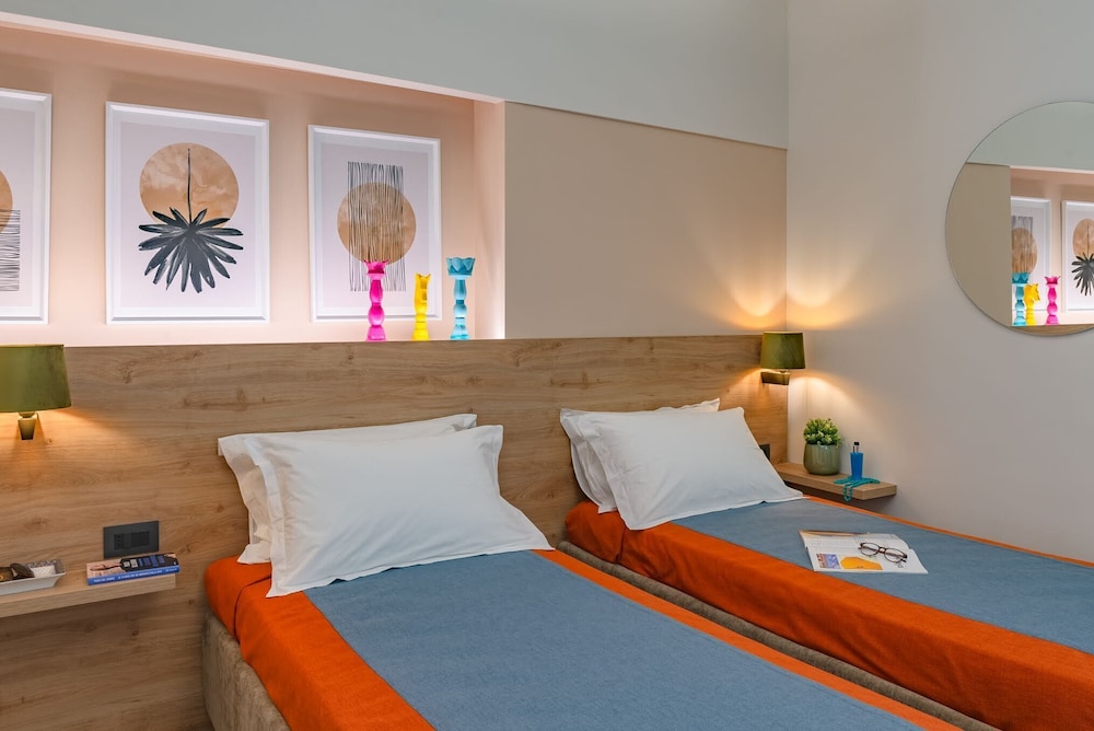 Standard Twin Room photo 2