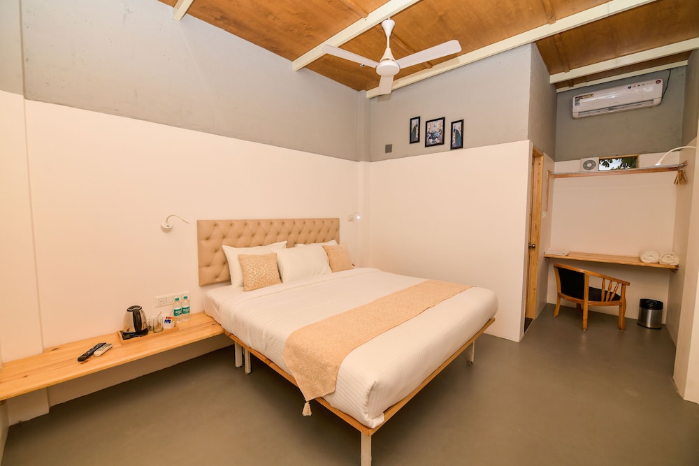 Deluxe Room - Photo 1