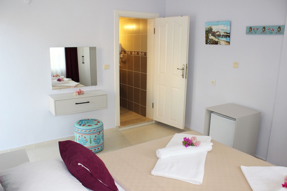 Superior Double Room, Balcony - Photo 9