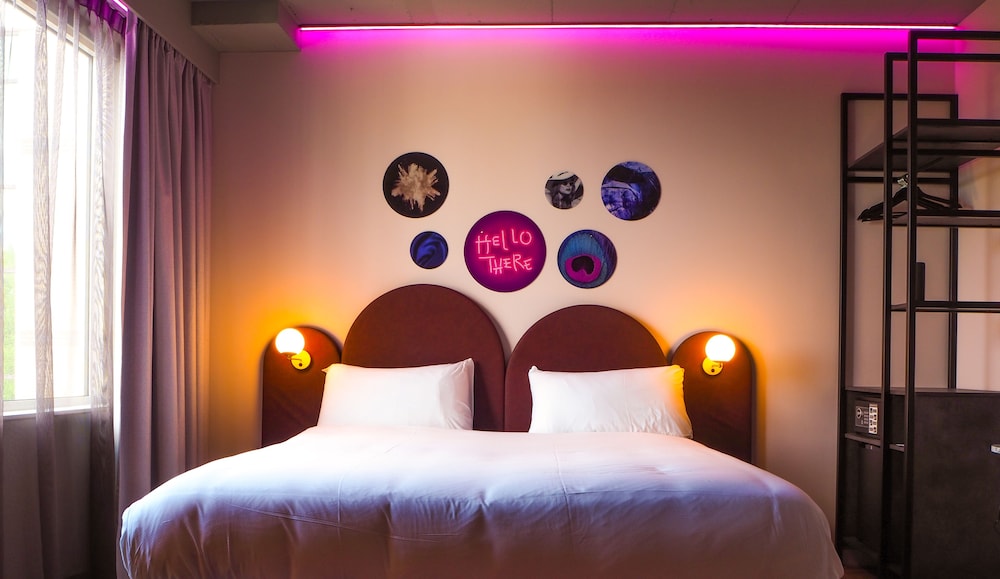 Superior Room, 1 King Bed