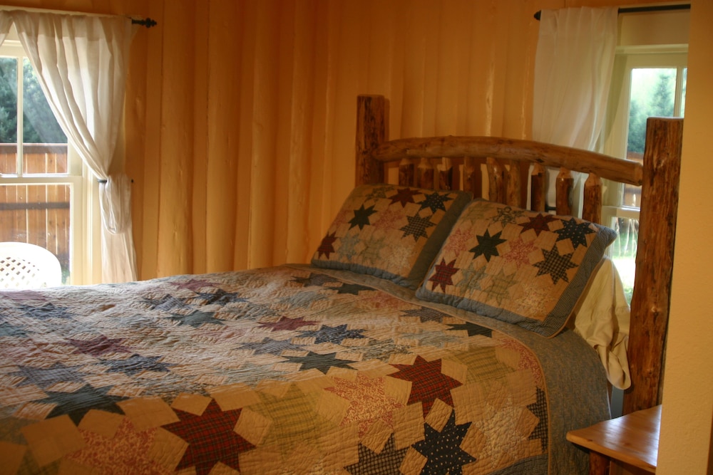 Cedar Springs Cabin