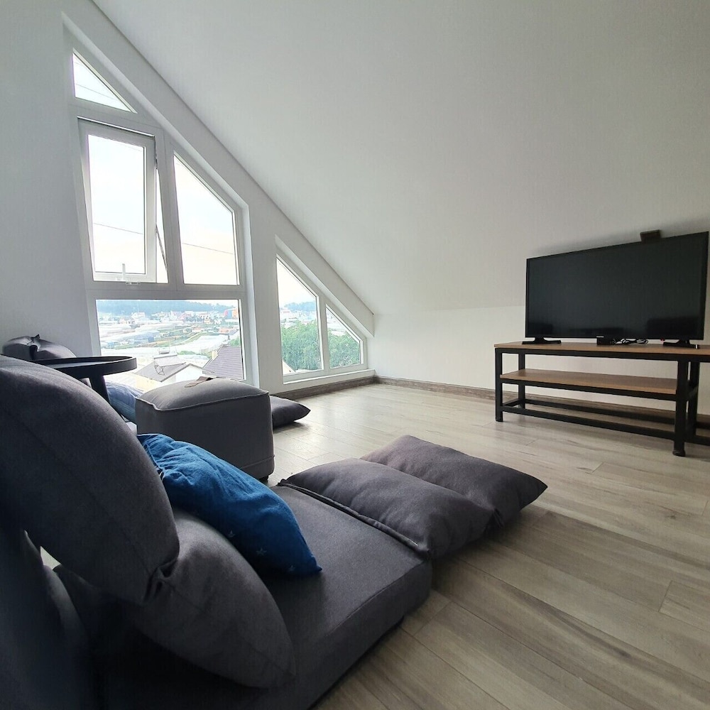 Family Loft - Photo 11
