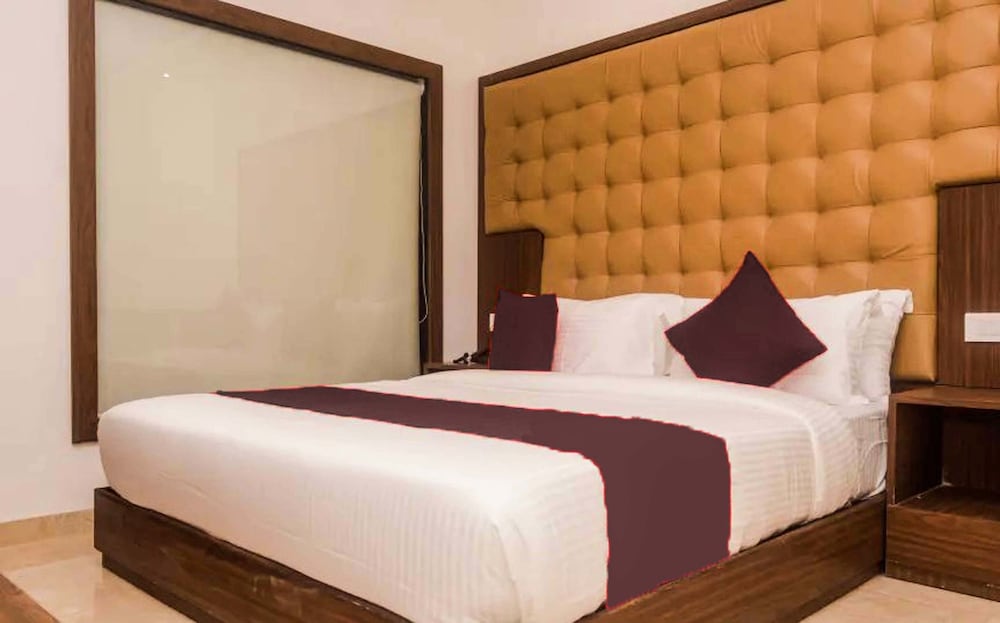 Deluxe Double Room - Photo 10