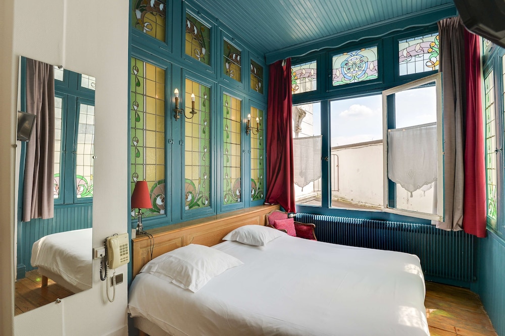 Double Room - Photo 7