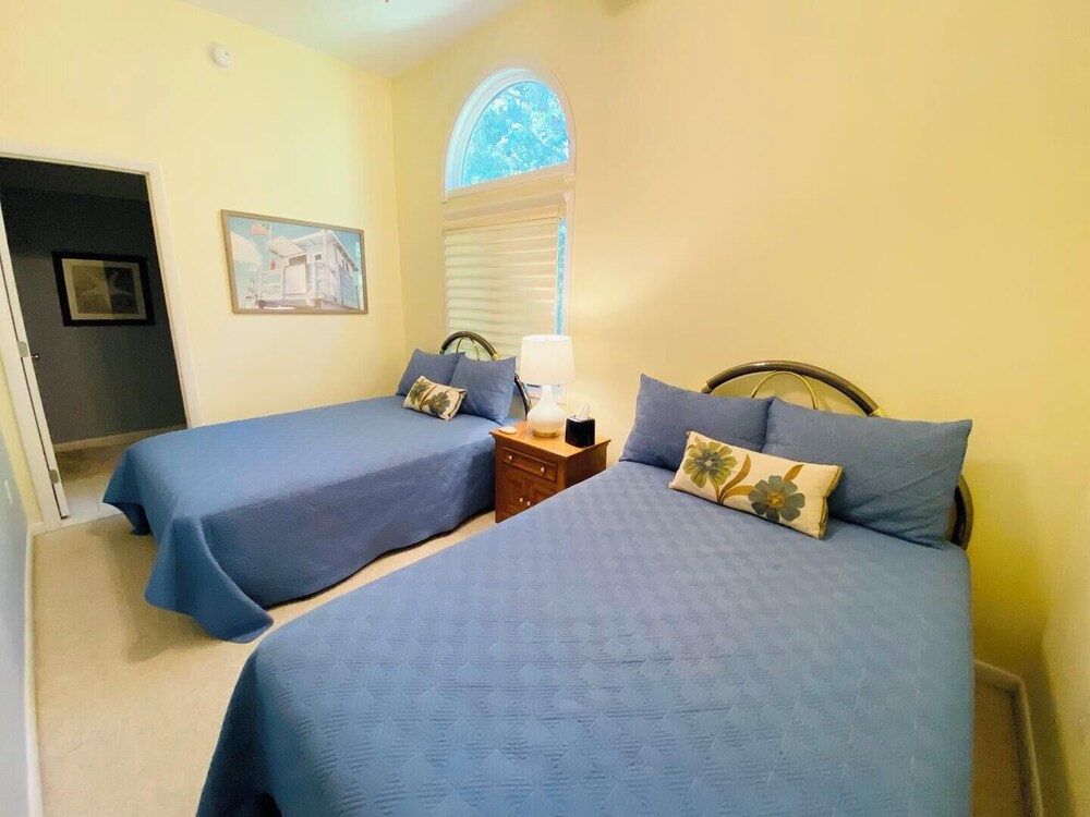 House, Multiple Beds, Patio, Garden View photo 3