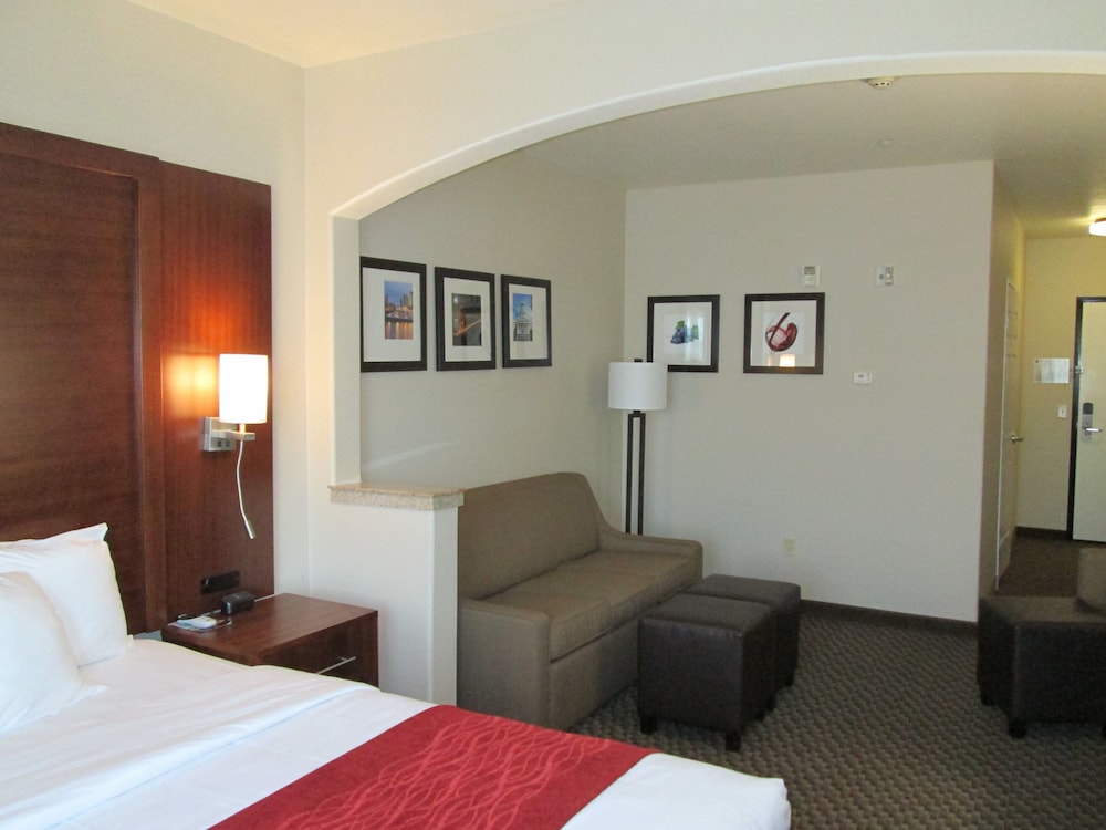 Standard Room, Non Smoking - Photo 2