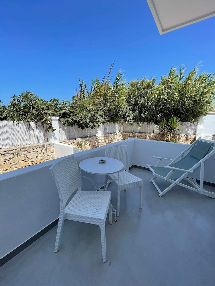 Superior Double Room, 1 King Bed, Garden View