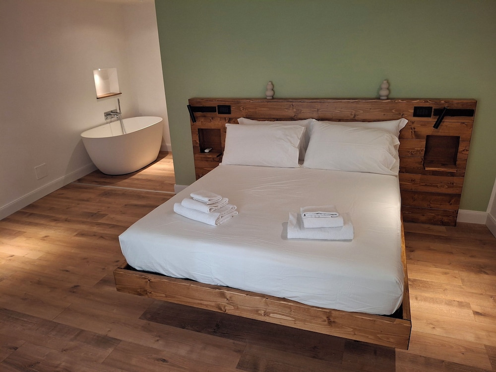 Romantic Double Room