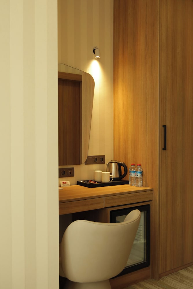 Deluxe Single Room, Non Smoking, City View photo 2