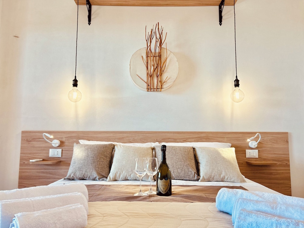 Room, Sea View