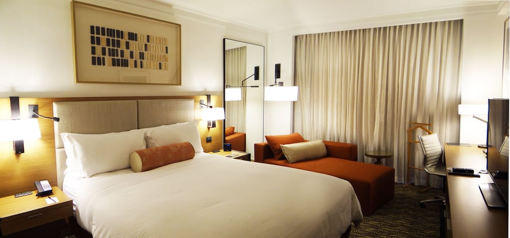 Classic Room, 1 King Bed, Pool View - Photo 1