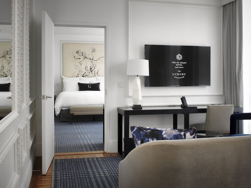 Suite, 2 Bedrooms, City View photo 2
