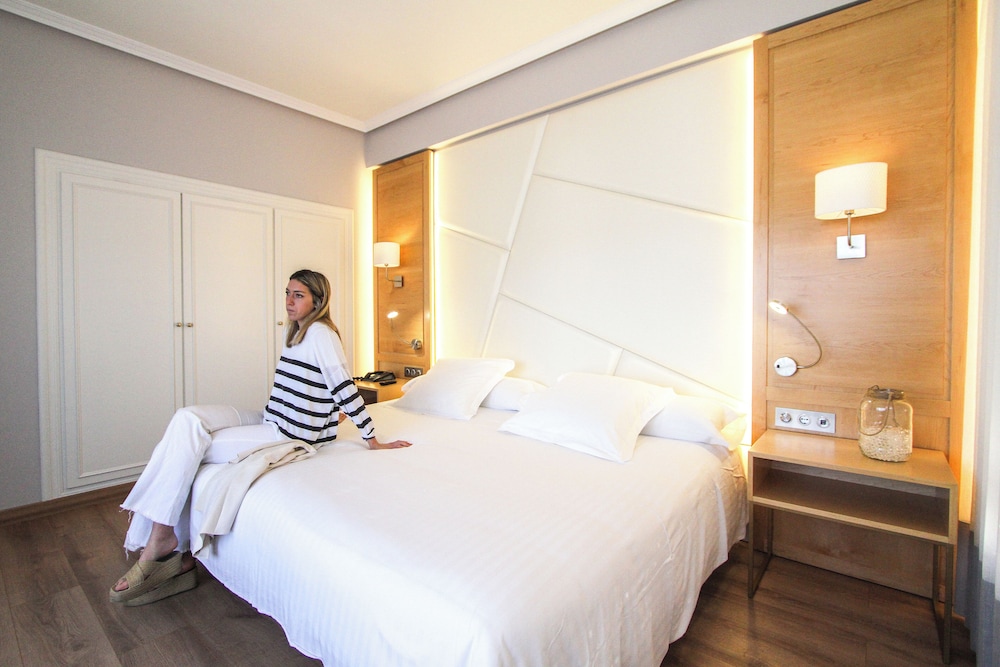 Junior Suite, Sea View photo 3