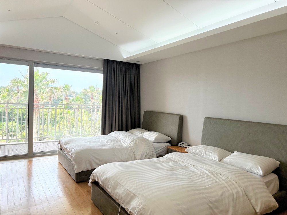 [27H Stay PKG] Family(No Kitchen/Std/Twin) - 2 Breakfast + Early Check-in 12pm+Late Check-out 15pm