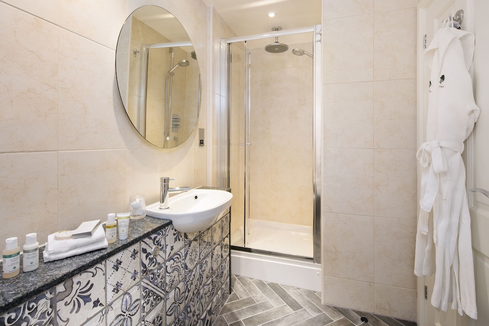 Luxury Suite photo 3