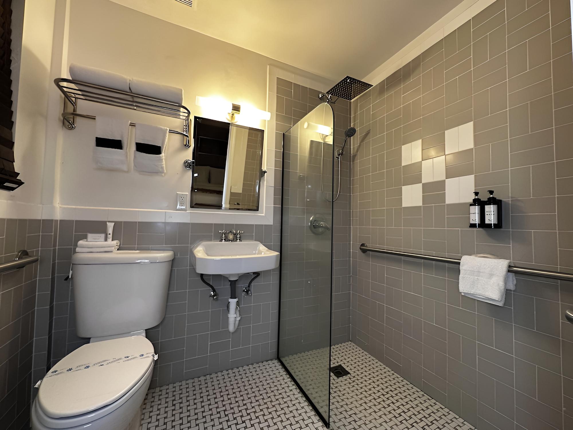 Comfort Room photo 3