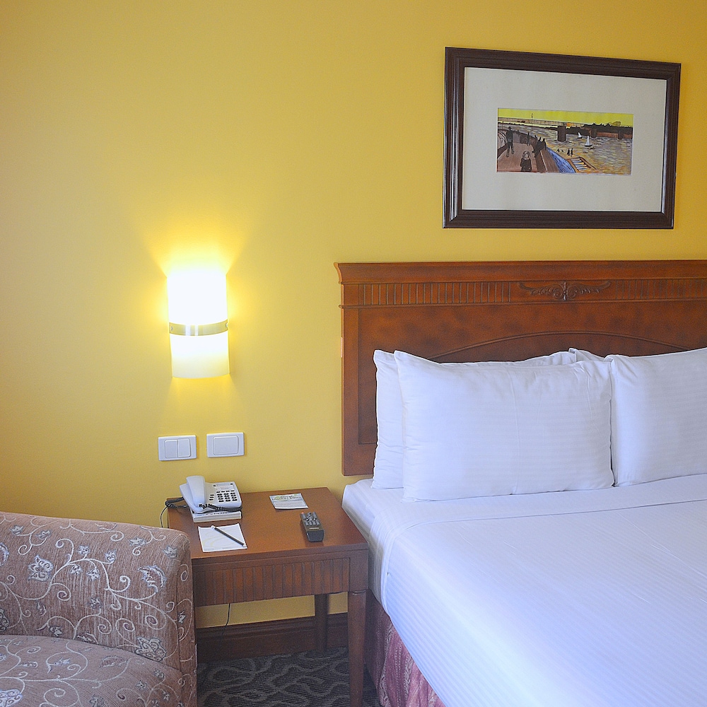 Deluxe Room - Photo 2