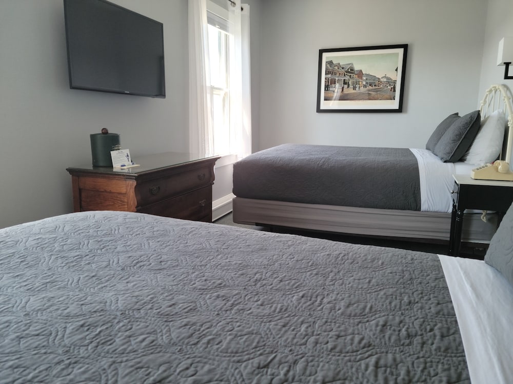 Room, Multiple Beds, Island view