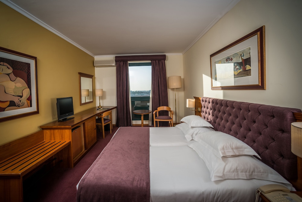 Twin Room - Photo 1