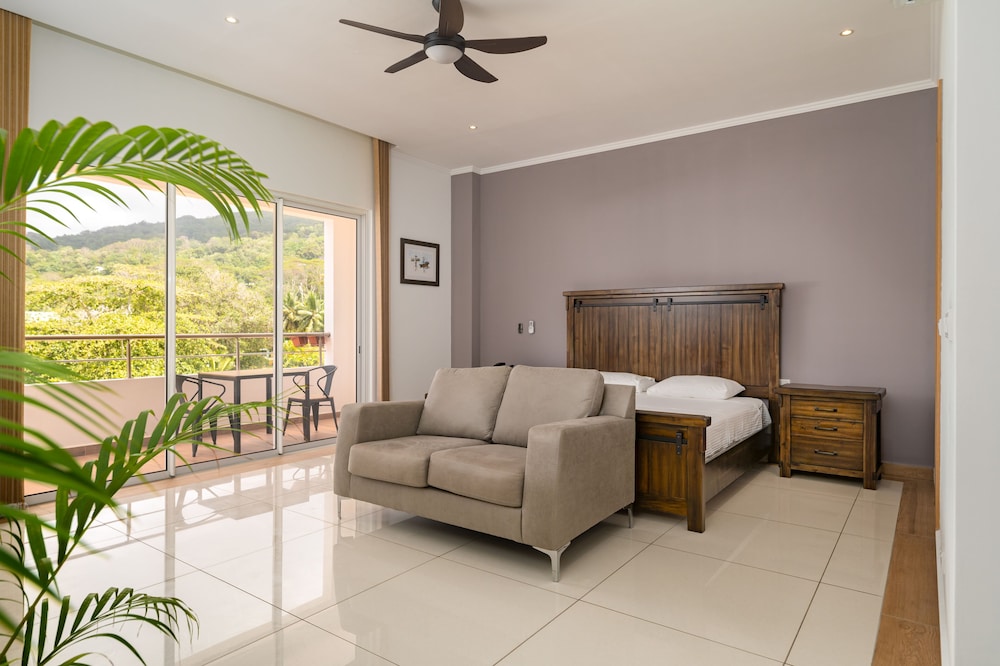 Executive Studio Suite