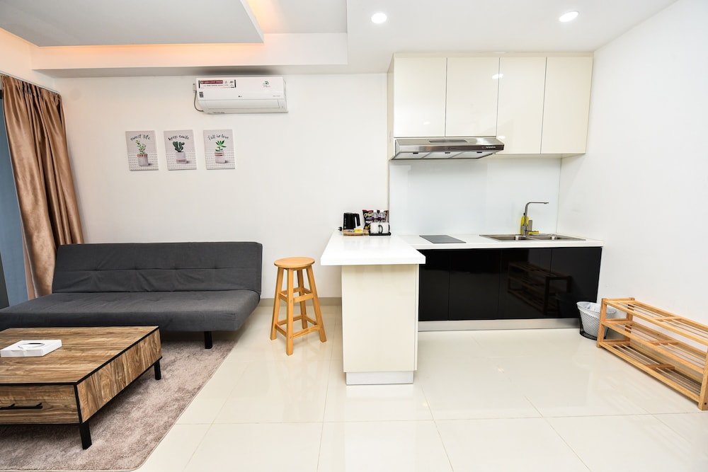 City Apartment (LOVINA 6-10) photo 2
