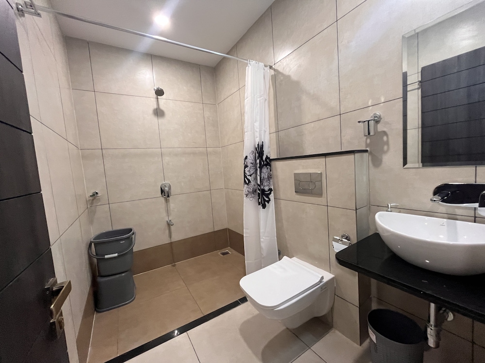Deluxe Room - Photo 2