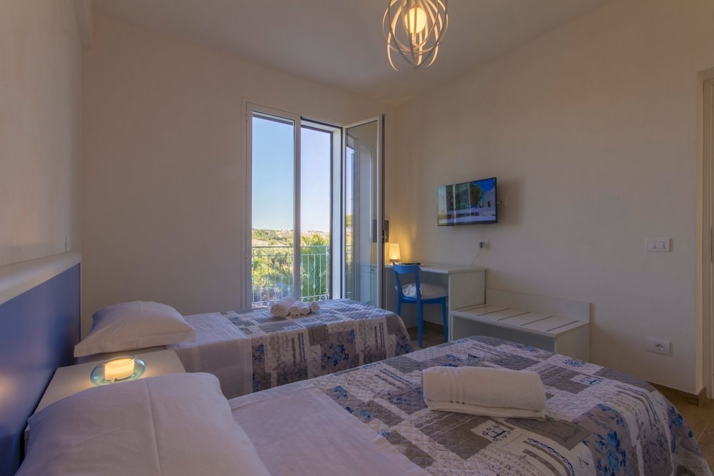 Panoramic Double or Twin Room, Hill View