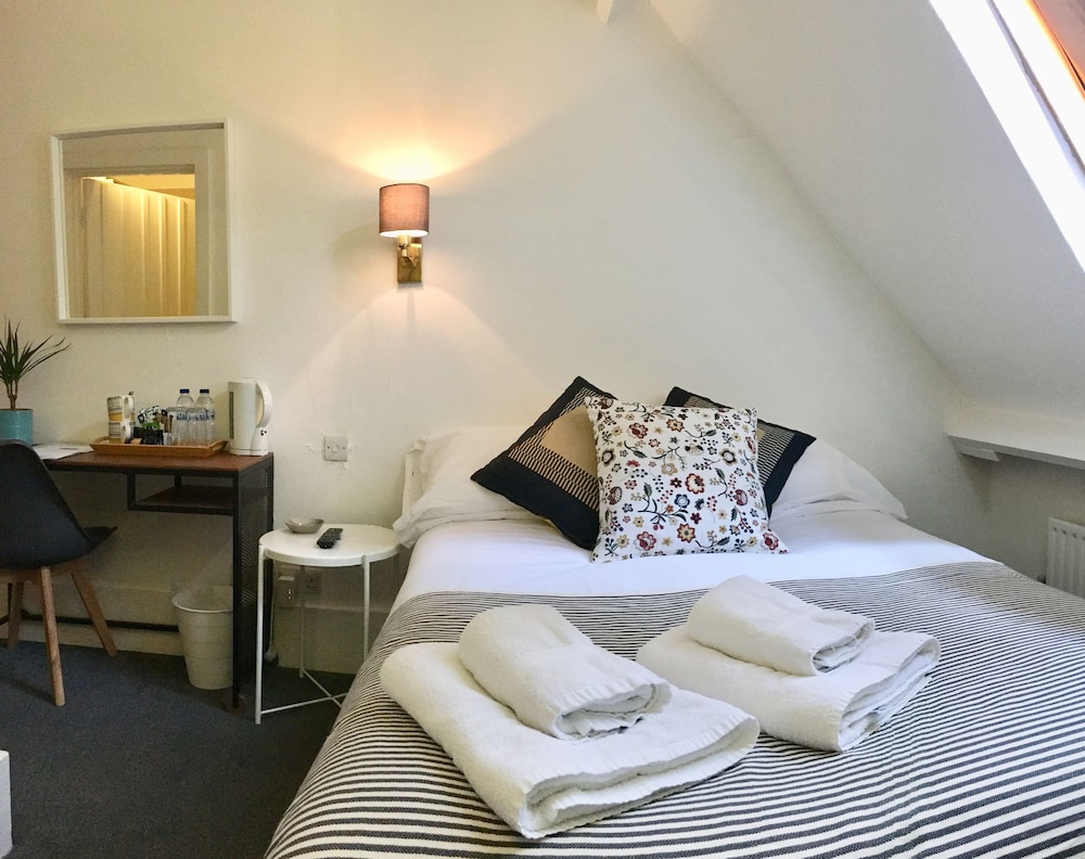 Standard Double Room photo 2