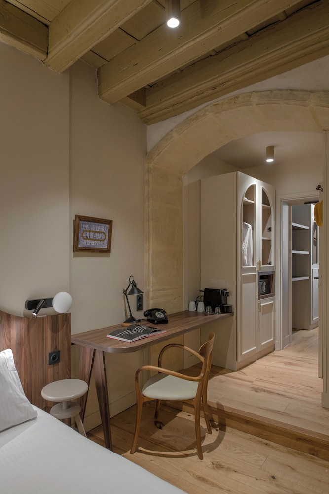 Double Room with Shower photo 2