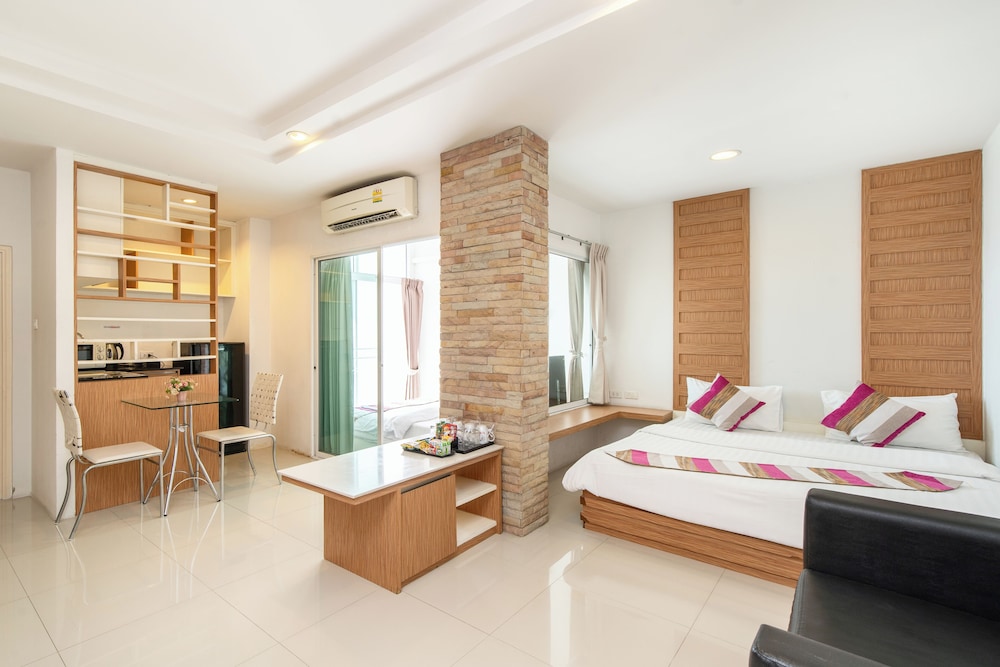 Family Quadruple Room, 2 Bedrooms photo 1