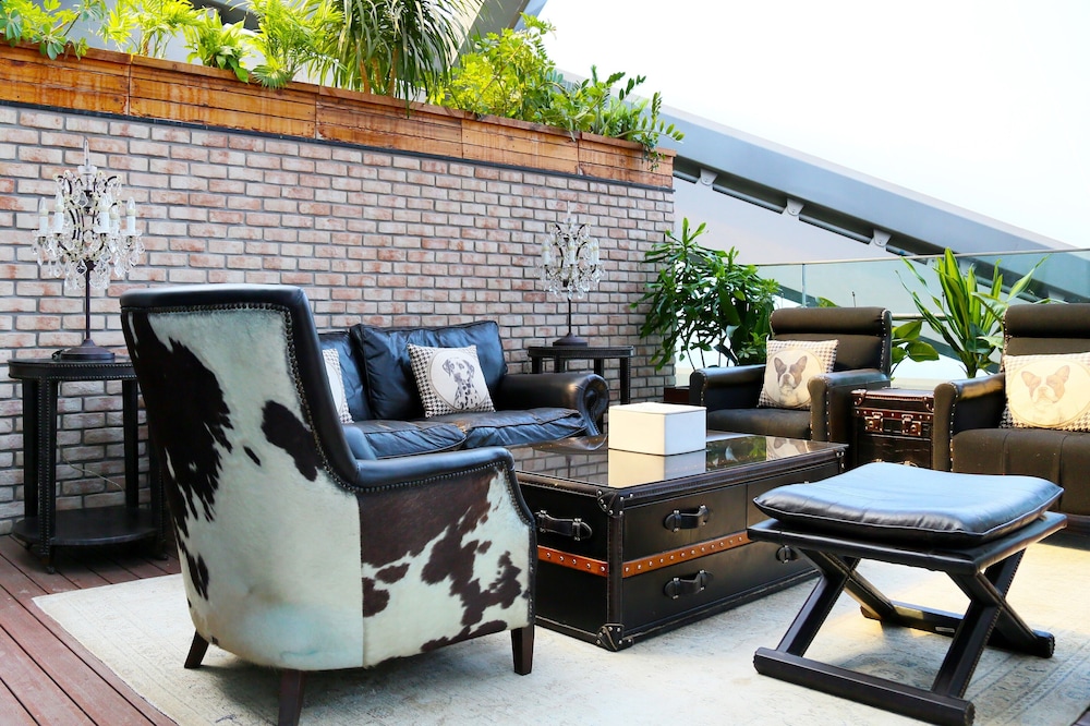 Grand Deluxe King with Terrace - Photo 5