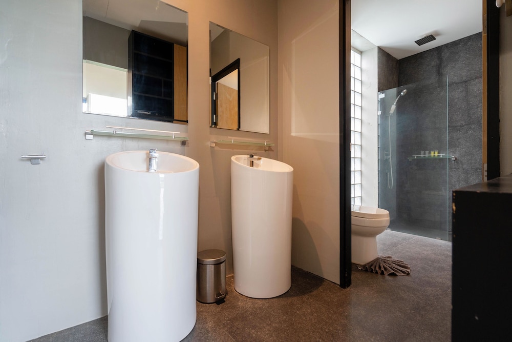 Design Villa, 2 Bedrooms, Garden View photo 3