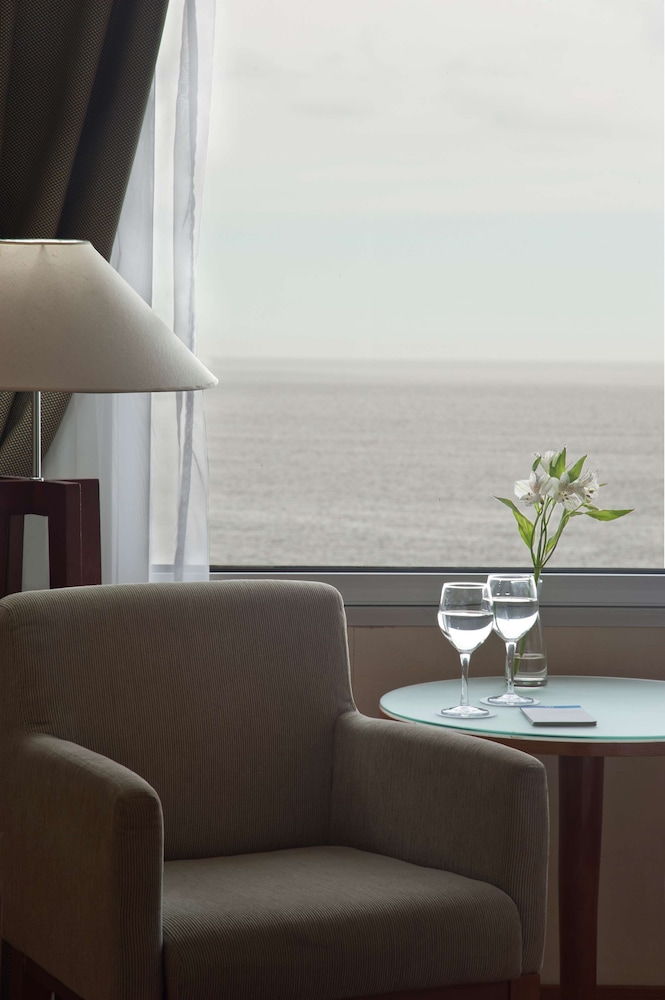 Superior Room, River View (View) - Photo 4