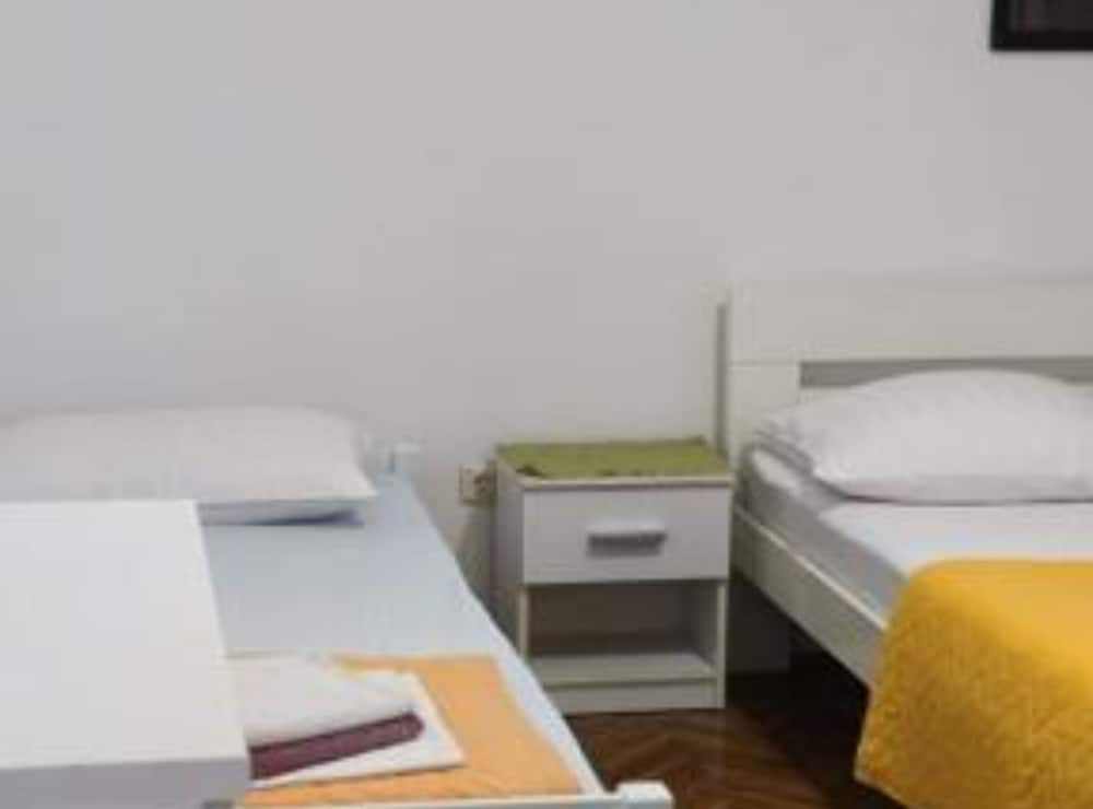 Apartment (One Bedroom Apartment 3)