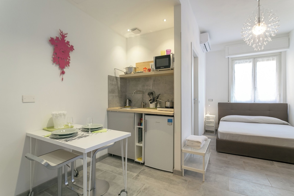 Apartment, Balcony