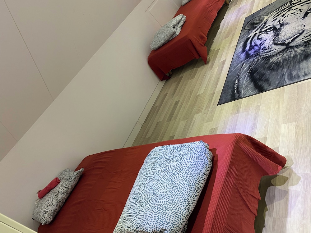 Basic Villa photo 3