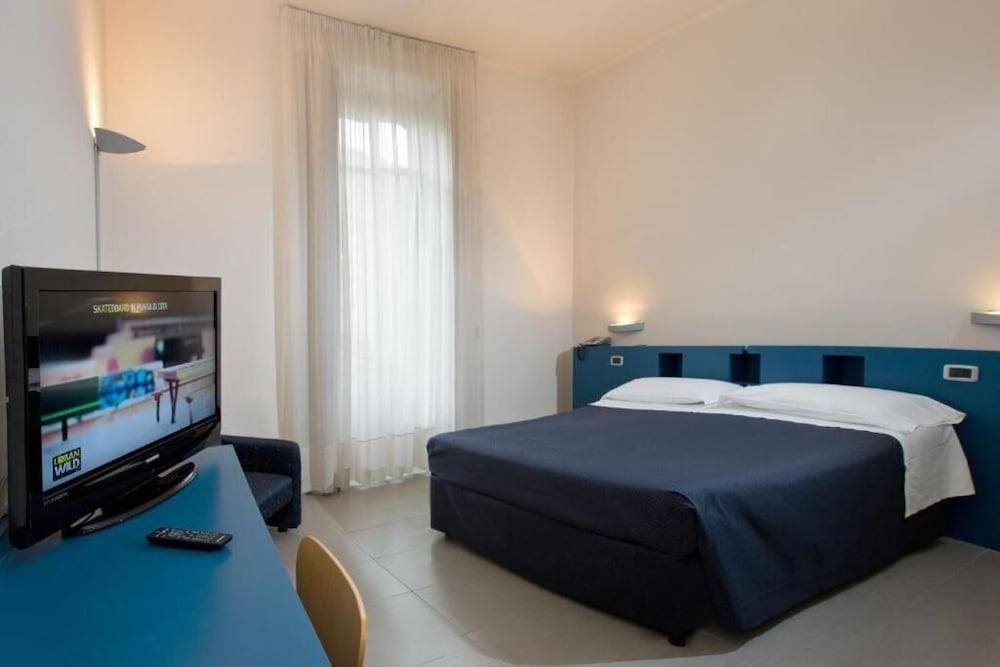 Basic Triple Room, Multiple Beds photo 1