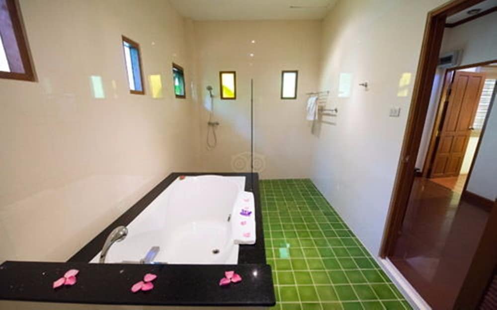 Jasmine Honeymoon Villa - Photo 4