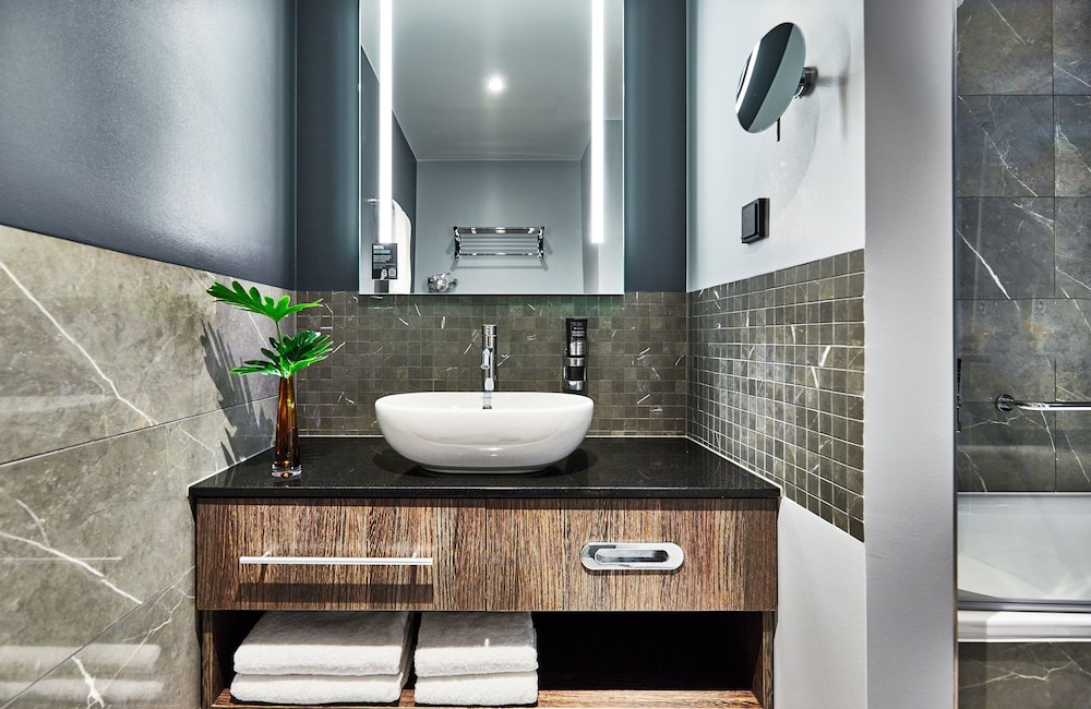Junior Suite (NYX) - Photo 8