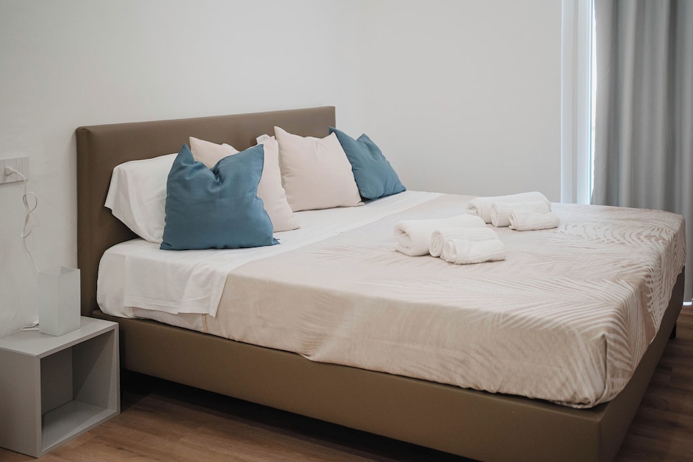 Basic Double Room, Garden View photo 2