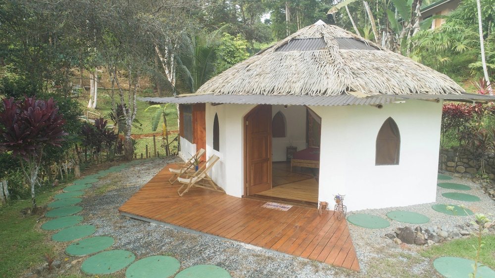 Exclusive Bungalow, 1 King Bed, Valley View, Garden Area photo 2