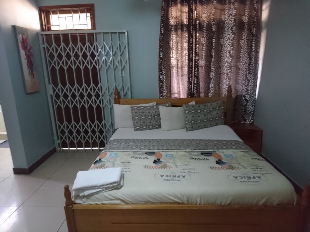 Premier Double Room, 1 Bedroom, Accessible, Courtyard View