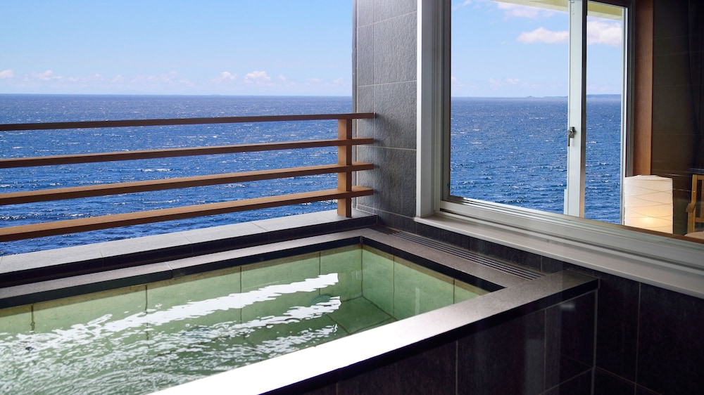 [Premium Floor] Modern Japanese Style Room with Outdoor Bath, Non Smoking (41 sqm) - Photo 4