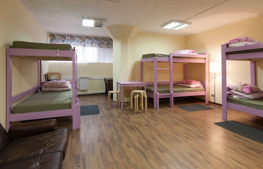 Bed in 6-Bed Mixed Dormitory Room photo 2